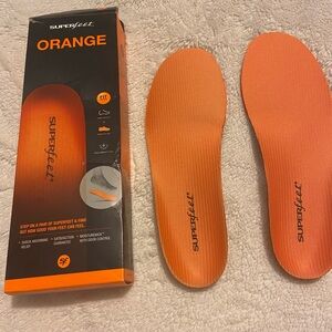 Superfeet ORANGE insoles . Fits MEN 9.5-11 and/ or WOMENS 10.5-12